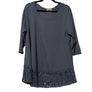 One World size 1X blue thermal lace trim 3/4 sleeve top